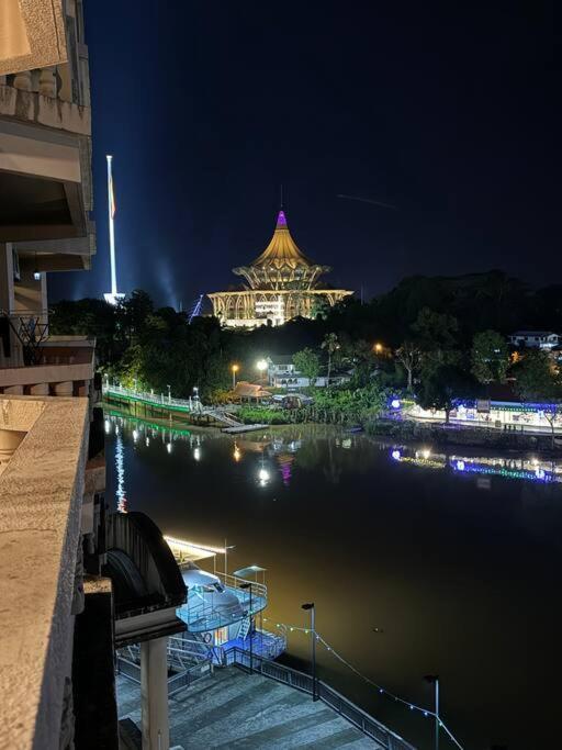 Riverview Home @Waterfront Kch Kuching Exterior photo