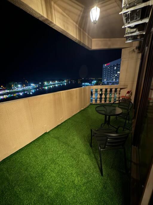 Riverview Home @Waterfront Kch Kuching Exterior photo