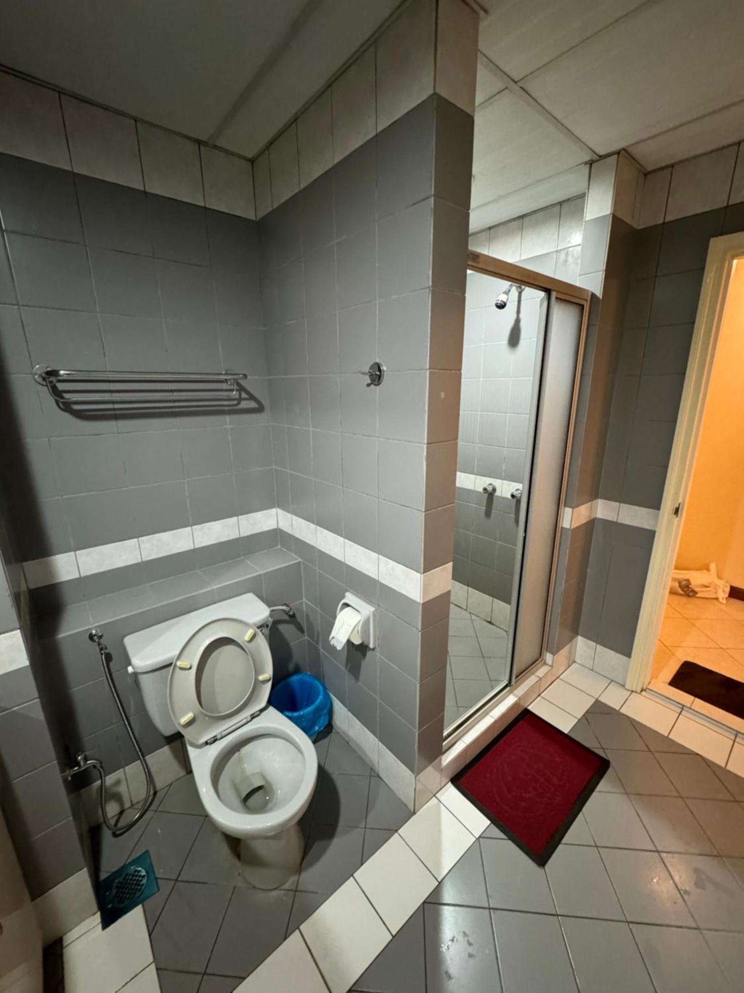 Riverview Home @Waterfront Kch Kuching Exterior photo